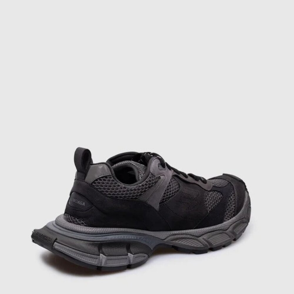 $1290 MSRP- Balenciaga Gray sneakers 3XL with textured logo- Size- 43E, 10US - Picture 3 of 5